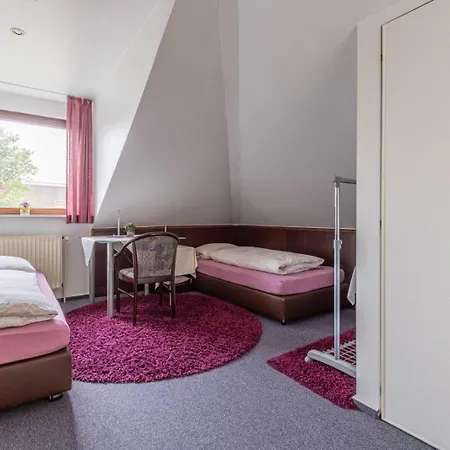 מלון דירות Monappart 3*